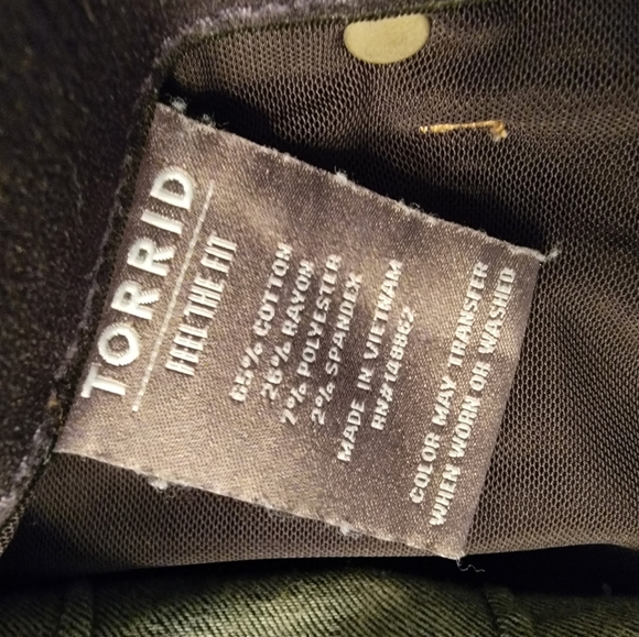 Torrid Bombshell Skinny - Picture 8 of 8